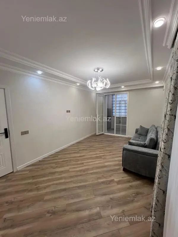 Satılır 2 otaqlı köhnə tikili 45 m²