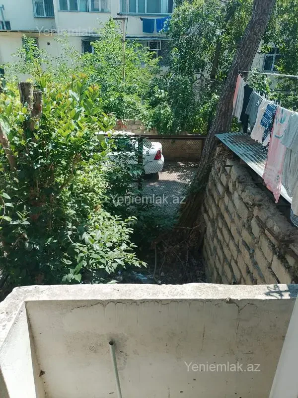 Satılır 2 otaqlı köhnə tikili 50 m²