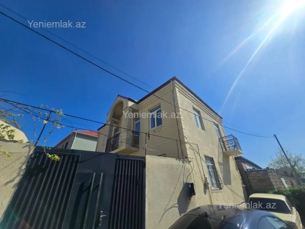 Satılır 4 otaqlı həyət evi 120 m²