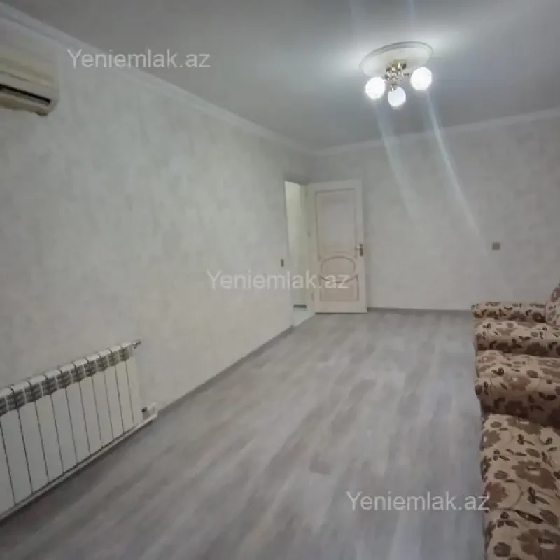 Satılır 2 otaqlı köhnə tikili 60 m²