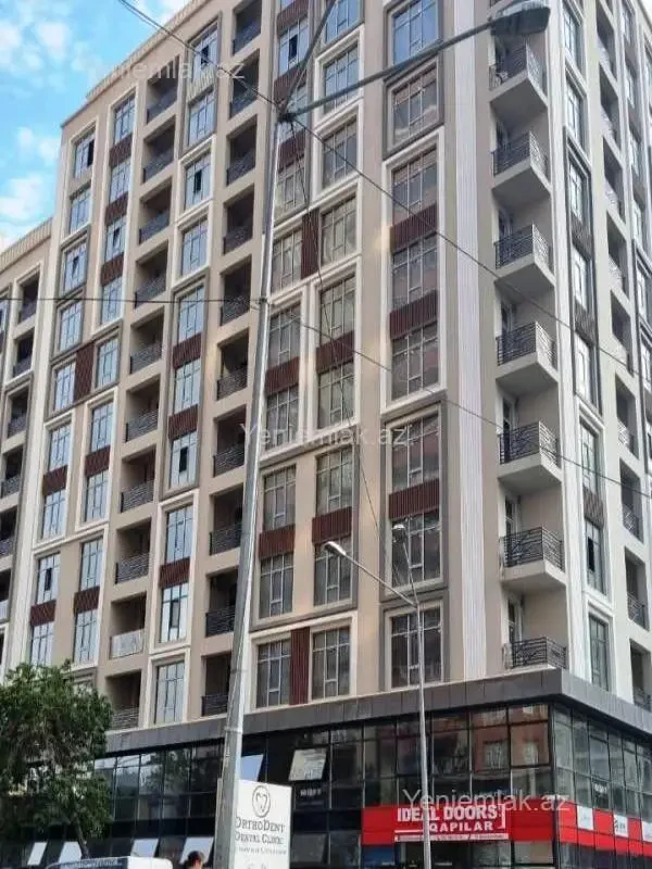 Satılır 3 otaqlı yeni tikili 120 m²
