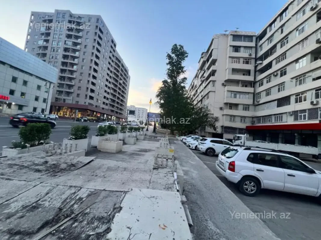 Satılır 2 otaqlı köhnə tikili 60 m²