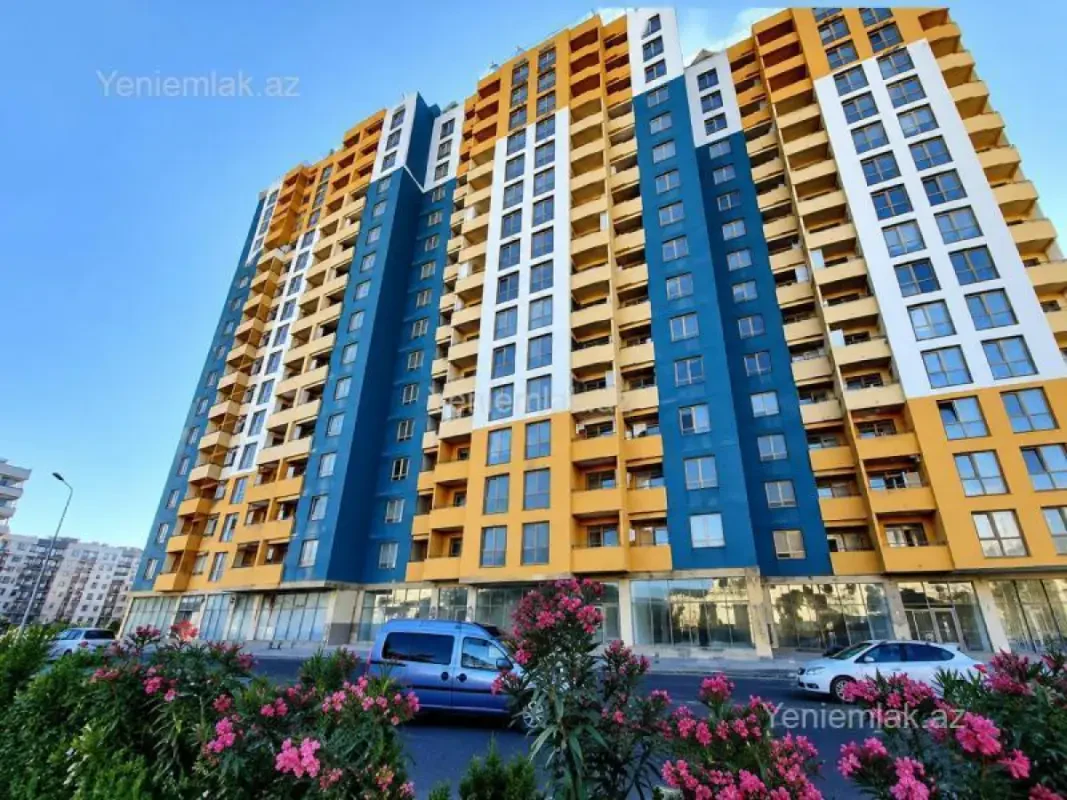 Satılır 3 otaqlı yeni tikili 125 m²