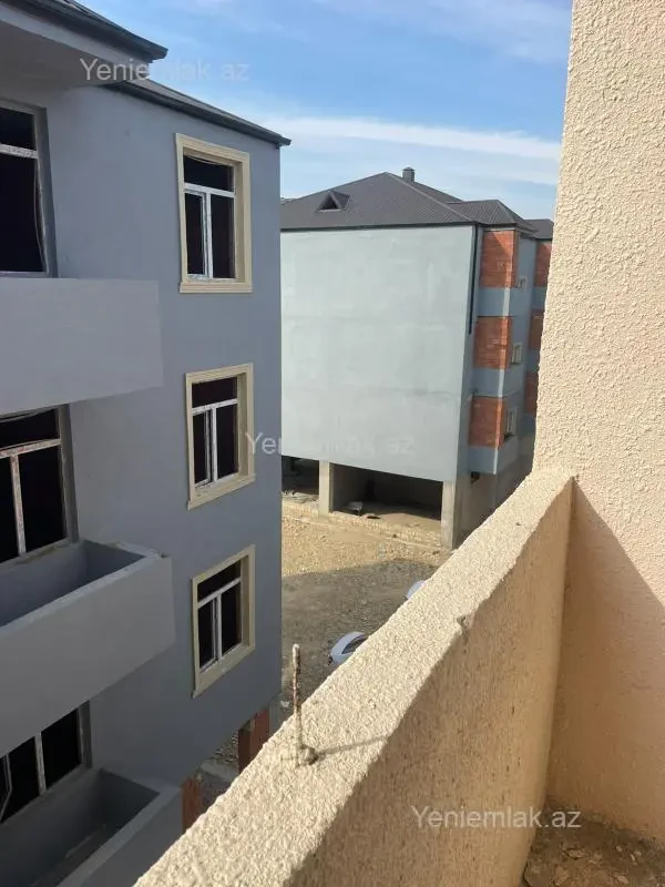 Satılır 3 otaqlı yeni tikili 90 m²