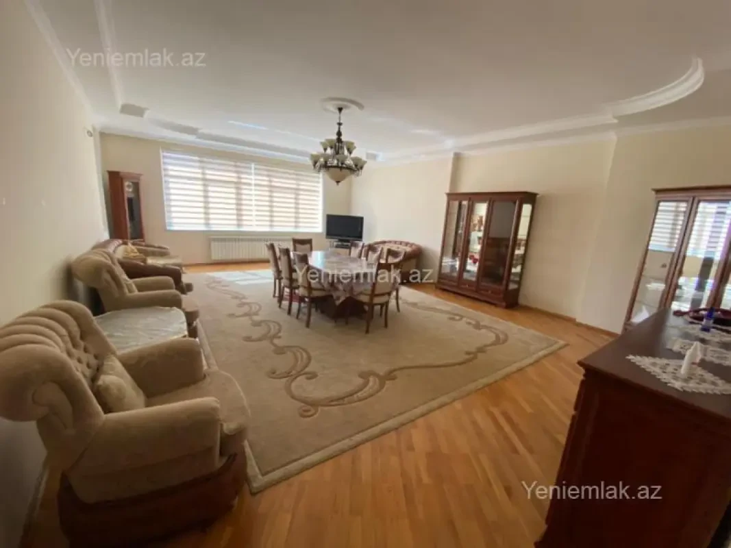 Satılır 3 otaqlı yeni tikili 180 m²