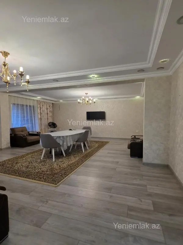 Satılır 5 otaqlı köhnə tikili 120 m²