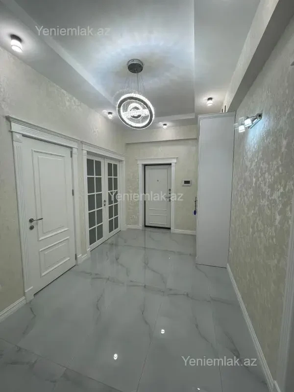 Satılır 3 otaqlı yeni tikili 123 m²