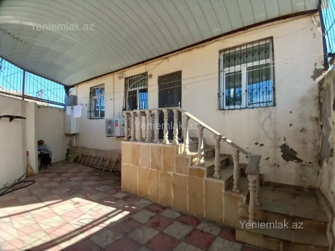 Satılır 4 otaqlı həyət evi 110 m²