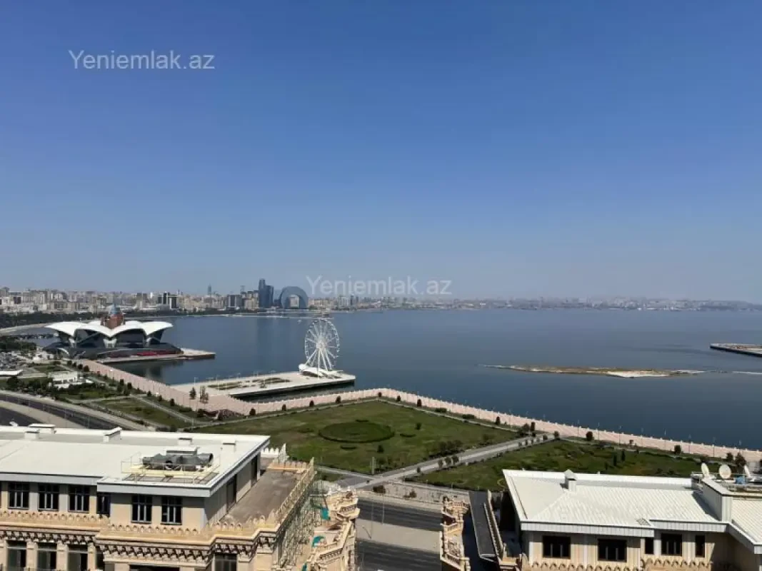 Satılır 4 otaqlı köhnə tikili 125 m²