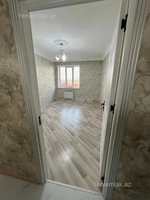 Satılır 2 otaqlı köhnə tikili 65 m²