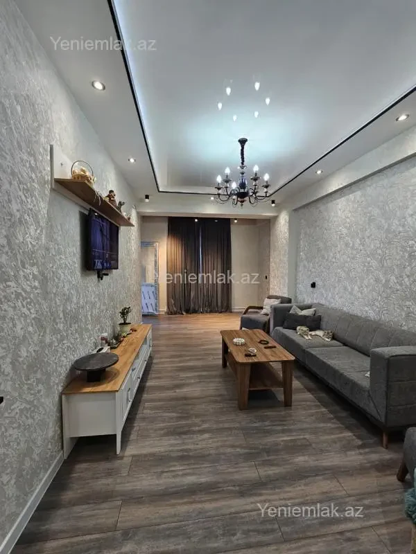 Satılır 2 otaqlı yeni tikili 60 m²