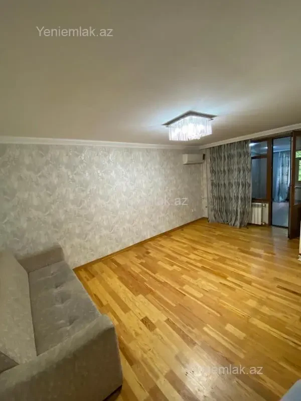 Satılır 3 otaqlı köhnə tikili 60 m²