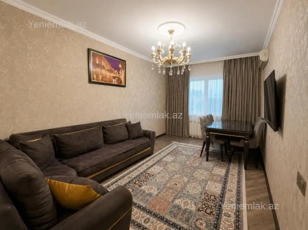 Satılır 2 otaqlı köhnə tikili 75 m²