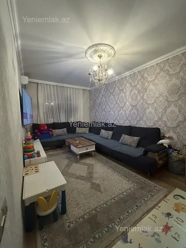 Satılır 3 otaqlı köhnə tikili 70 m²