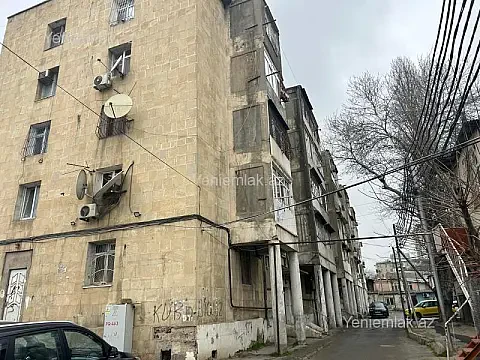 Satılır 3 otaqlı köhnə tikili 70 m² — Bakı, Nəsimi 3 otaq 70.00 m²