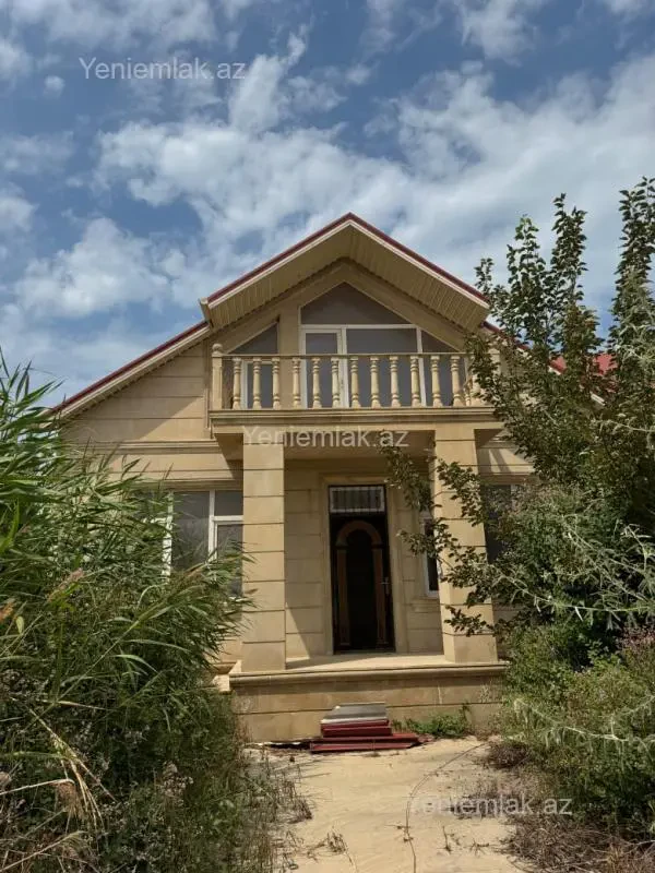 Satılır 5 otaqlı həyət evi 130 m²