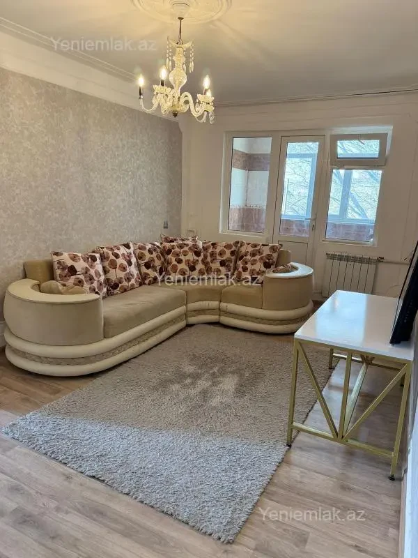 Satılır 2 otaqlı köhnə tikili 58 m²