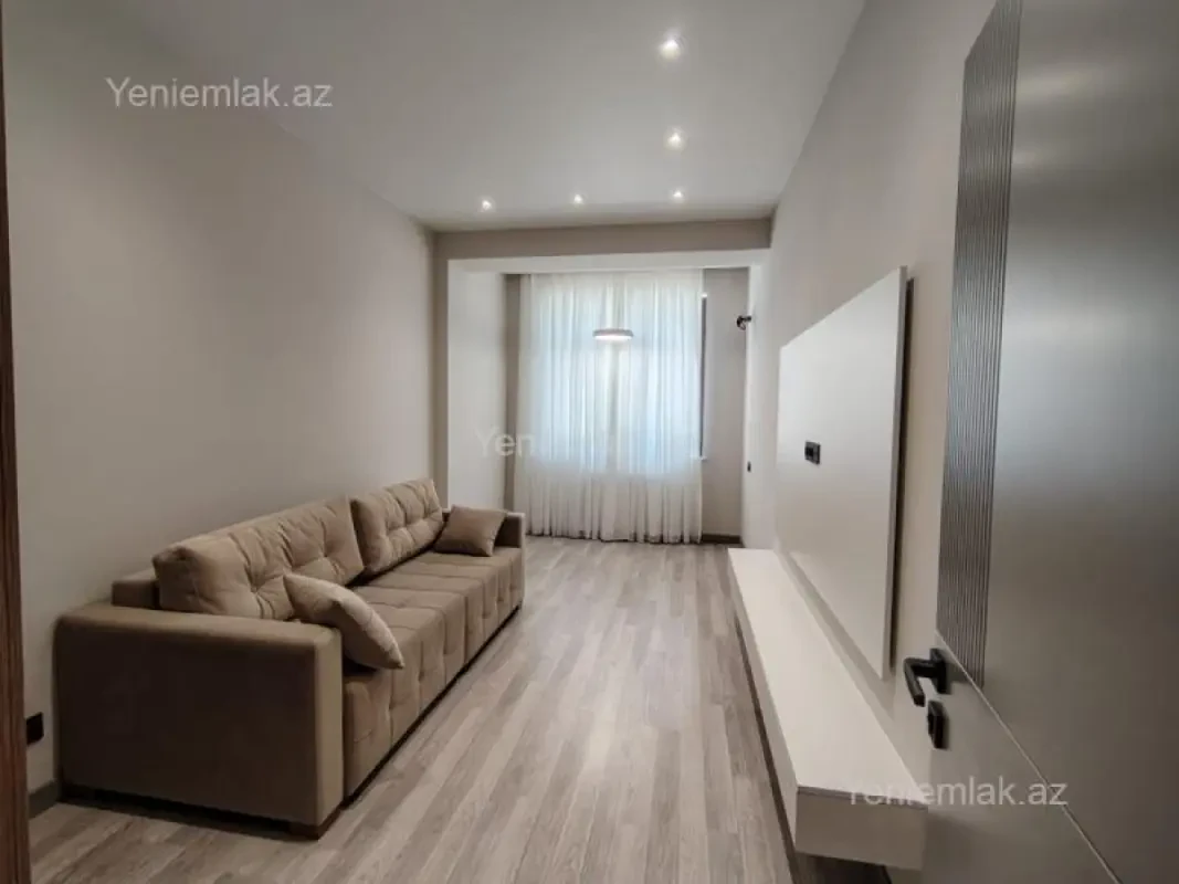 Satılır 3 otaqlı yeni tikili 98.5 m²