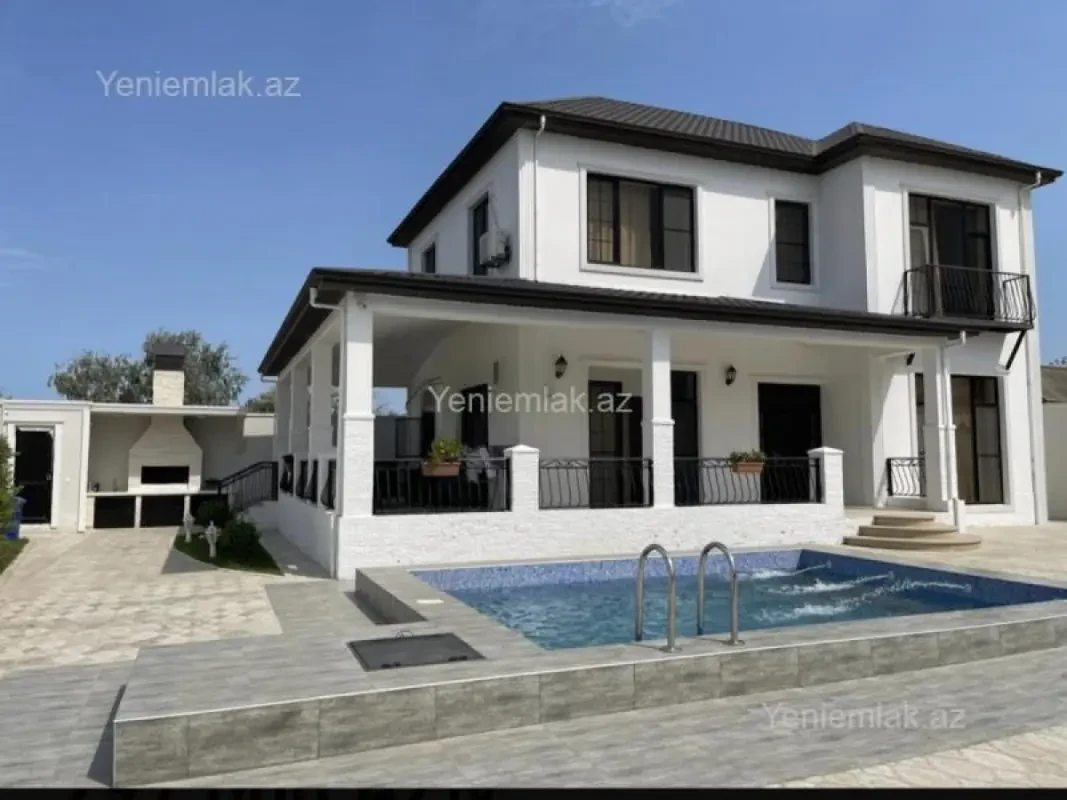 Satılır 5 otaqlı həyət evi 240 m²