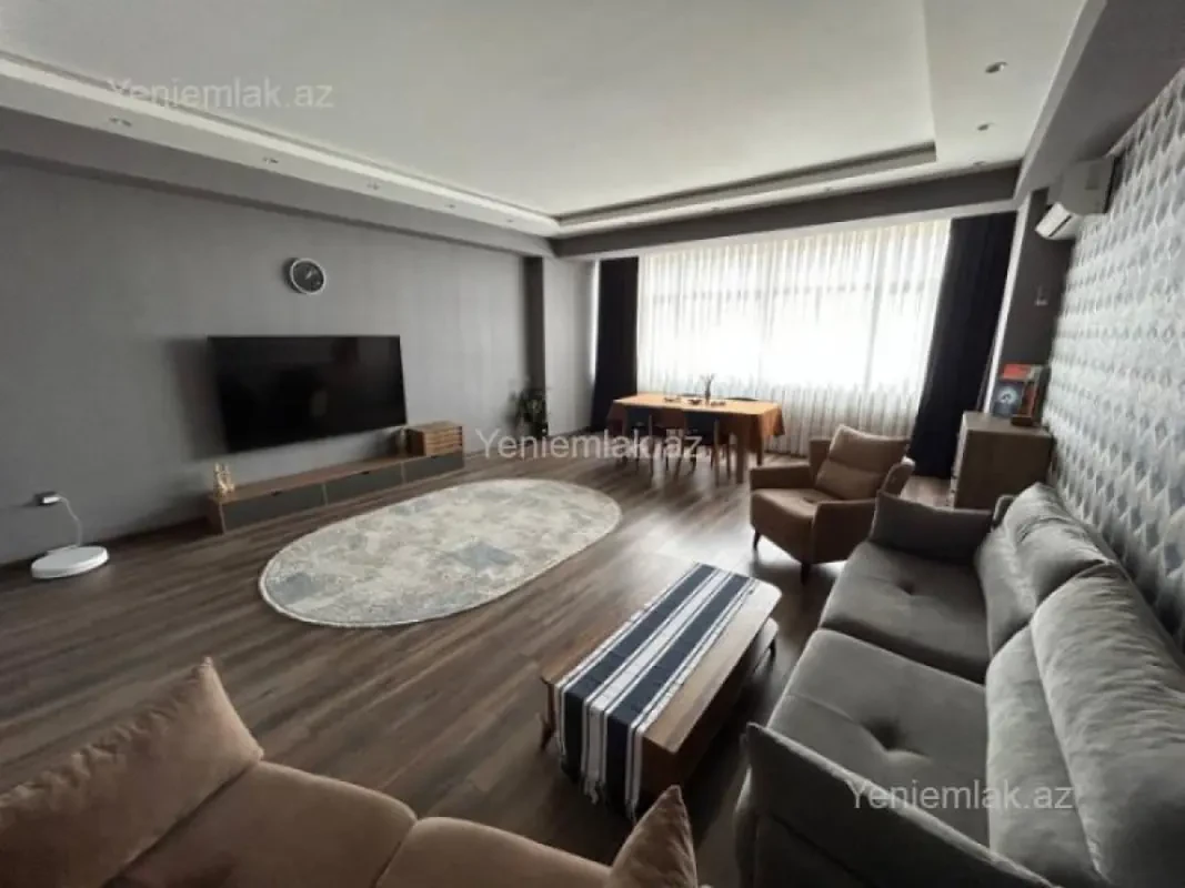Satılır 3 otaqlı yeni tikili 135 m²