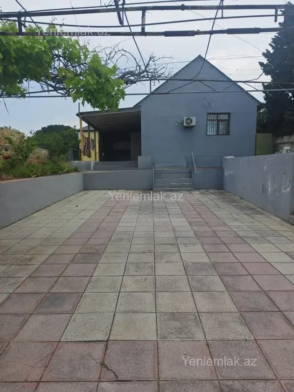 Satılır 4 otaqlı həyət evi 100 m²