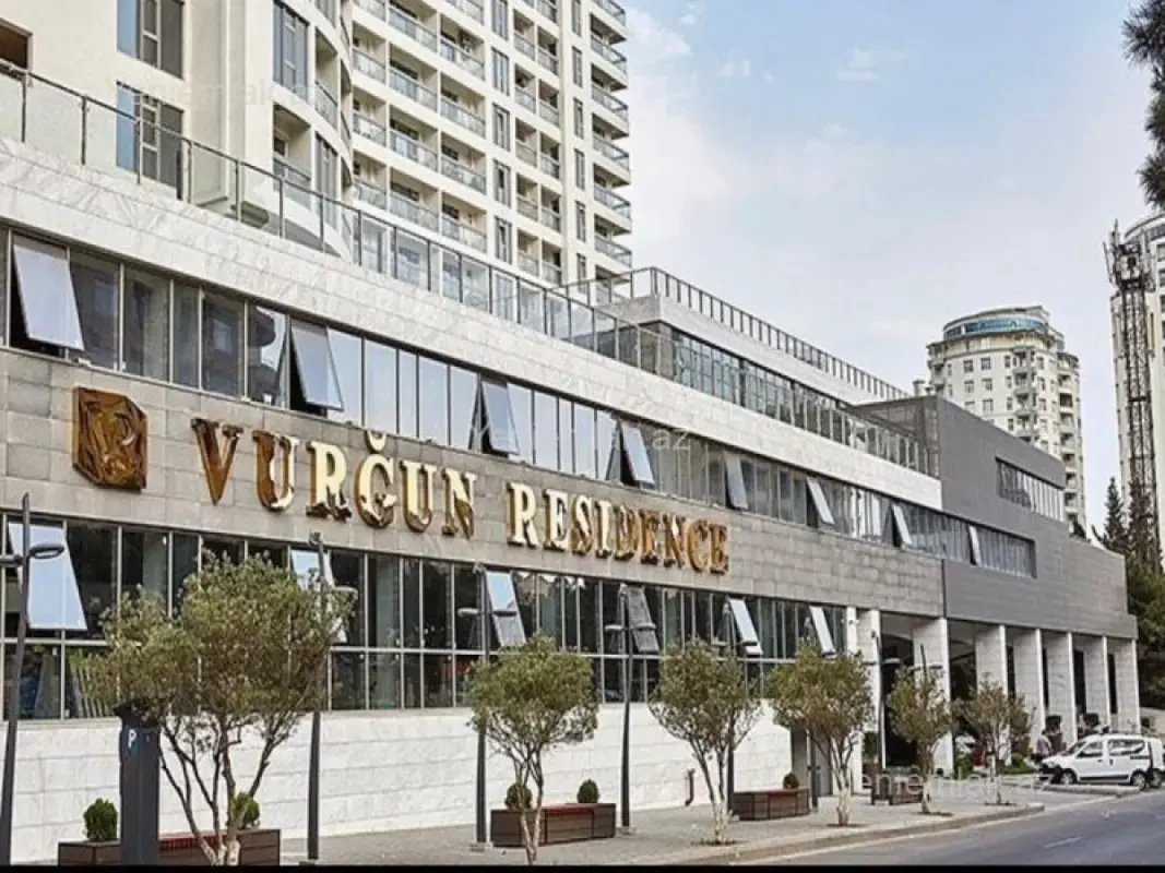Satılır 3 otaqlı yeni tikili 105 m²