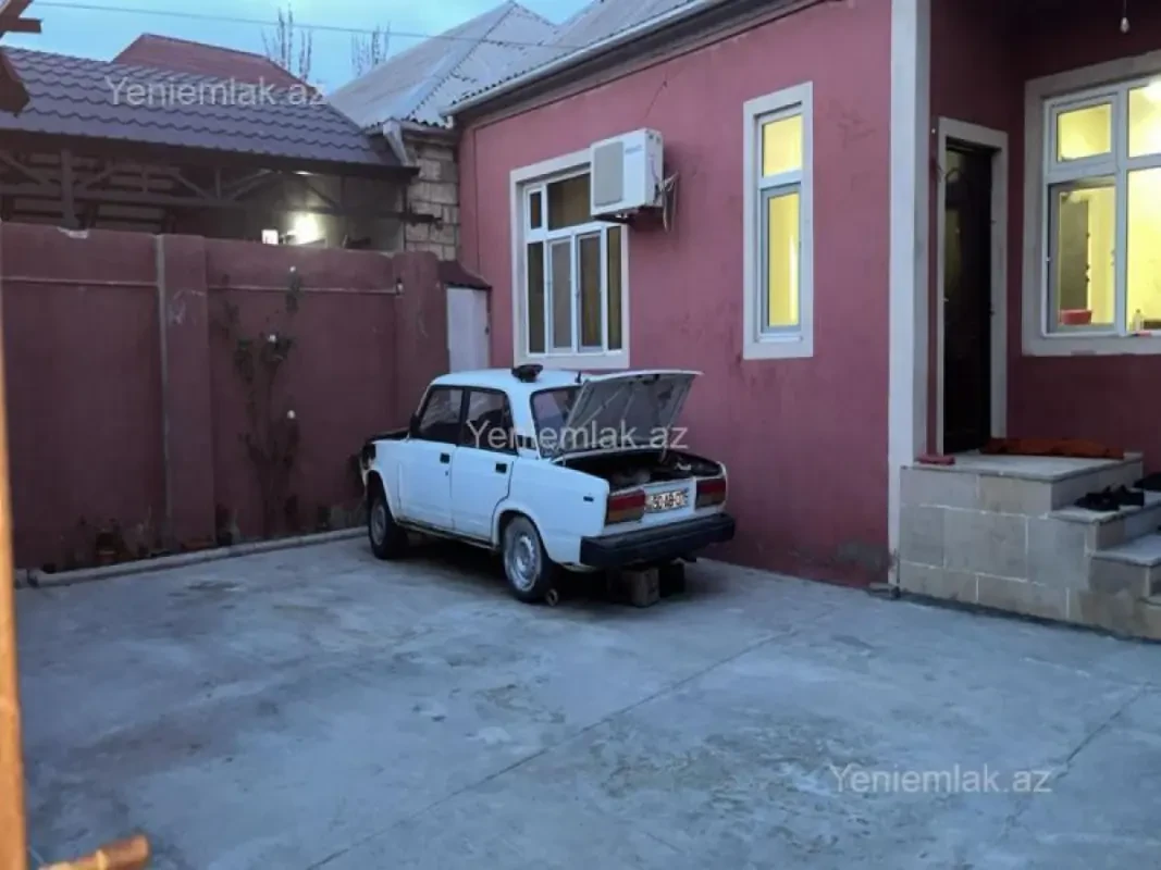 Satılır 3 otaqlı həyət evi 120 m²