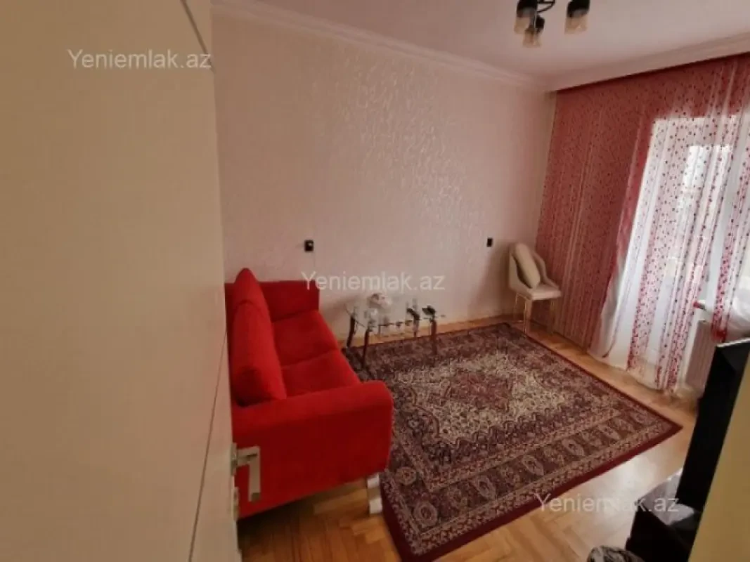 Satılır 3 otaqlı köhnə tikili 85 m²