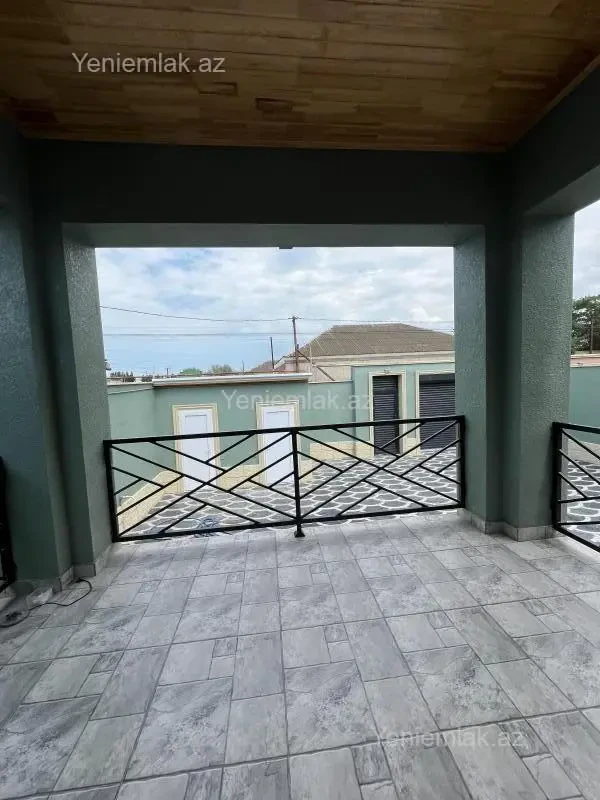 Satılır 4 otaqlı həyət evi 140 m²