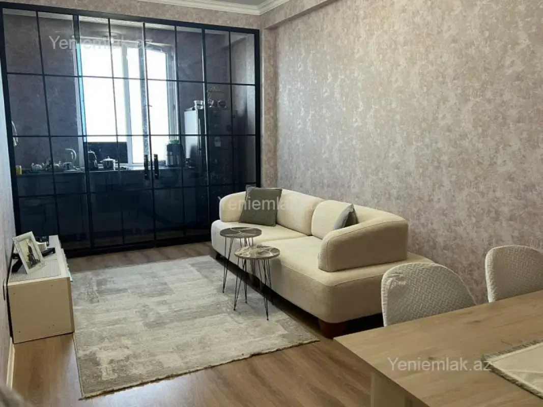 Satılır 3 otaqlı yeni tikili 91 m²