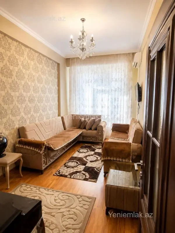 Satılır 3 otaqlı yeni tikili 75 m²