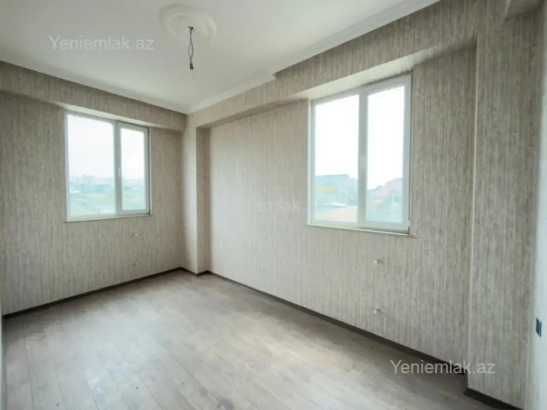 Satılır 3 otaqlı yeni tikili 83 m²