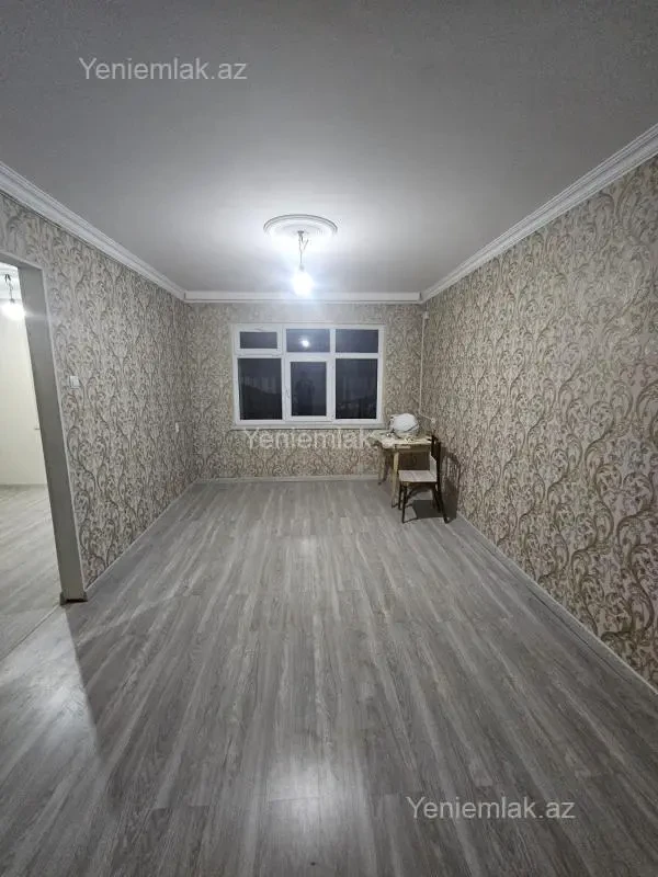 Satılır 1 otaqlı köhnə tikili 33 m²