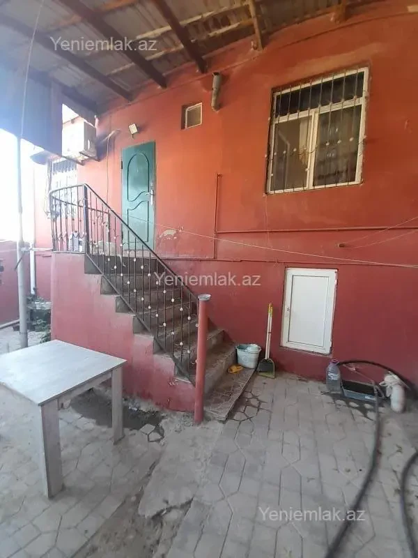 Satılır 3 otaqlı həyət evi 100 m²