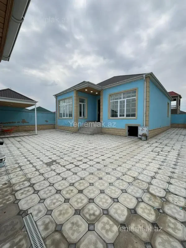 Satılır 4 otaqlı həyət evi 140 m²
