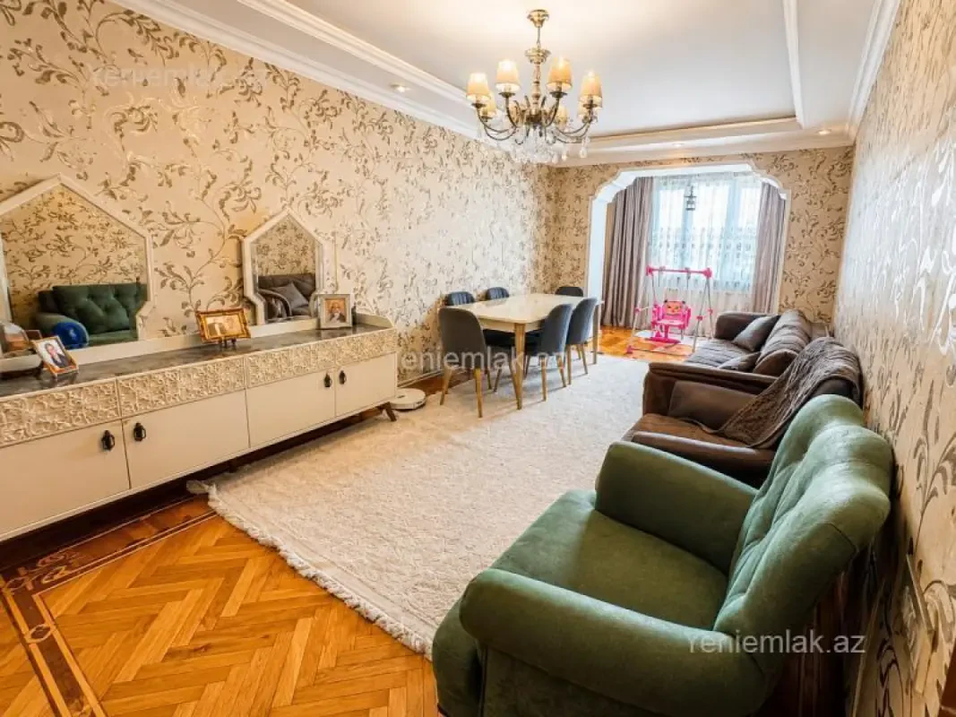 Satılır 3 otaqlı köhnə tikili 85 m²
