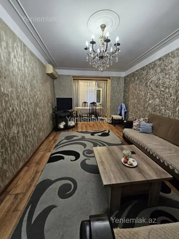Satılır 3 otaqlı köhnə tikili 68 m²