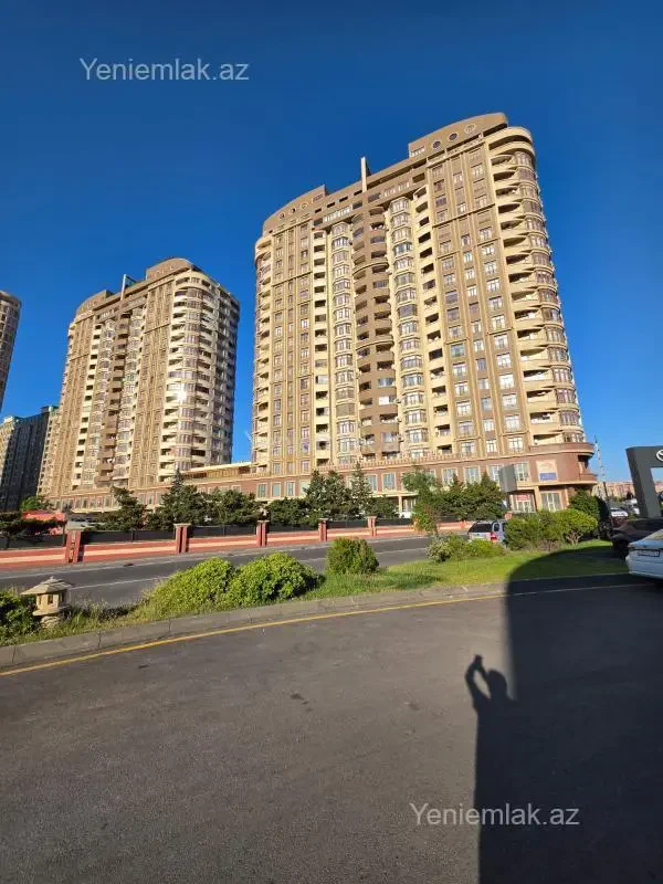 Satılır 3 otaqlı yeni tikili 165 m²