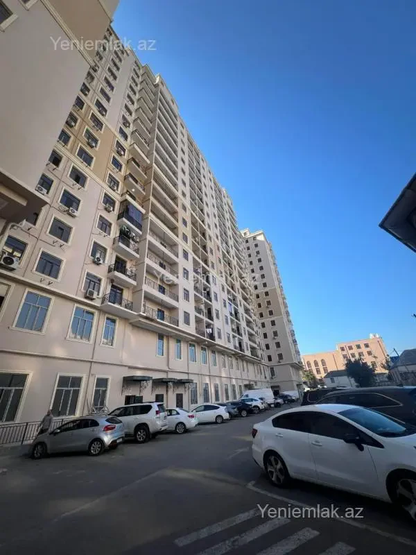 Satılır 3 otaqlı yeni tikili 151 m²