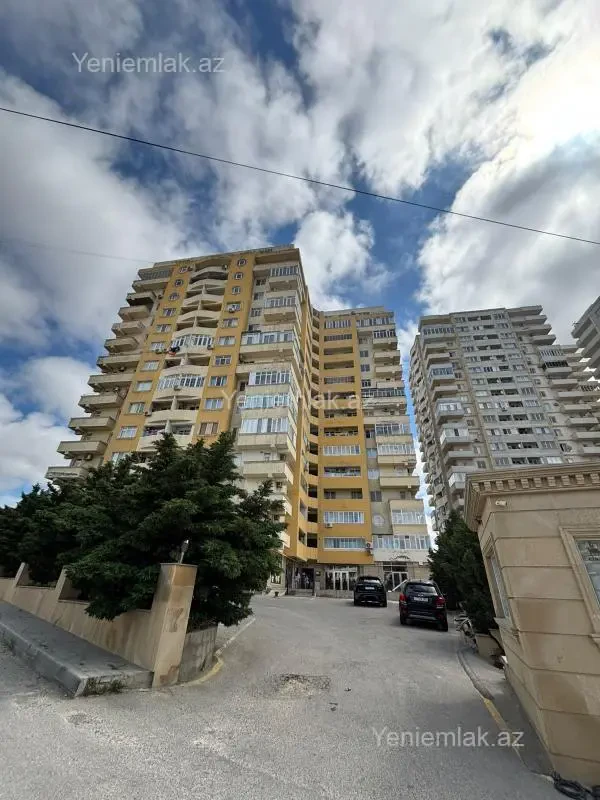 Satılır 2 otaqlı yeni tikili 122 m²