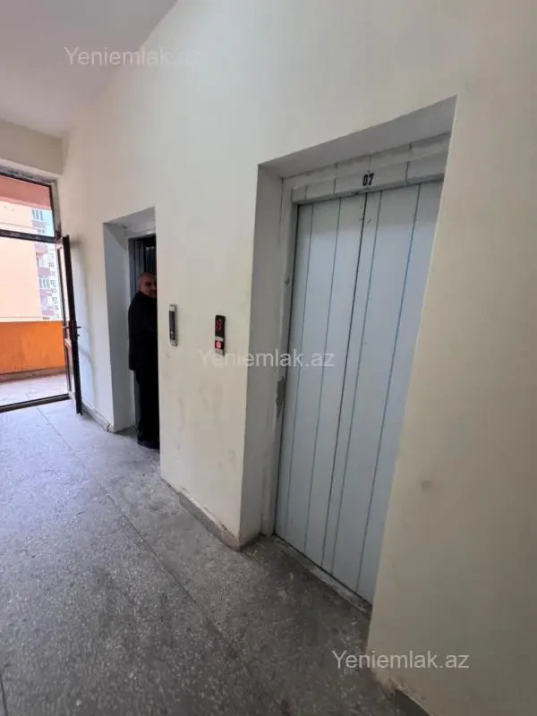 Satılır 2 otaqlı yeni tikili 80 m²