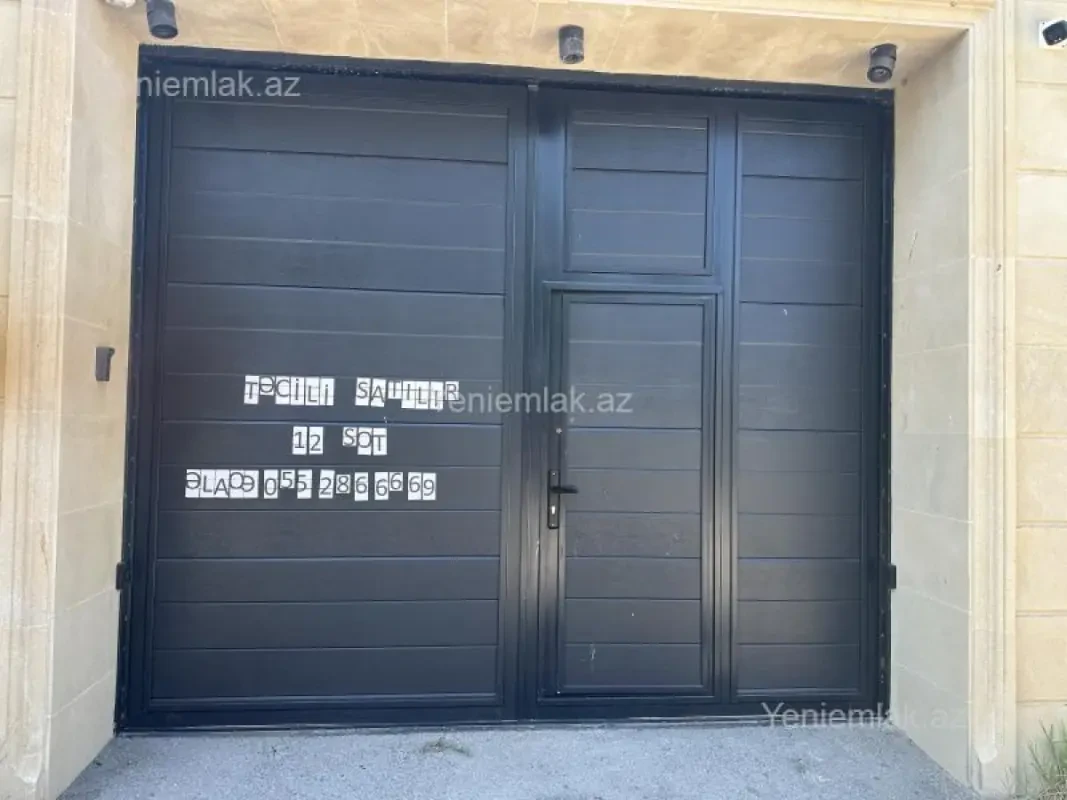 Satılır 8 otaqlı həyət evi 1250 m²