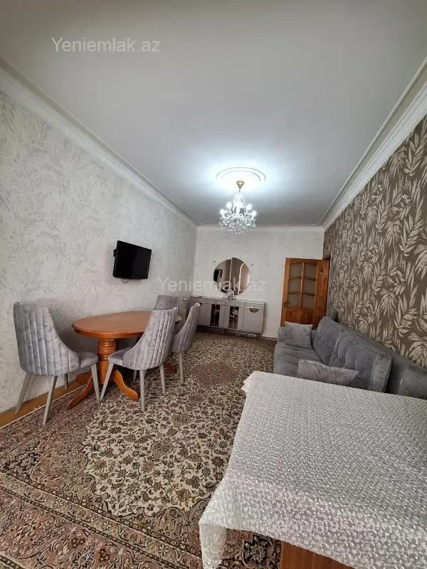 Satılır 3 otaqlı köhnə tikili 70 m²