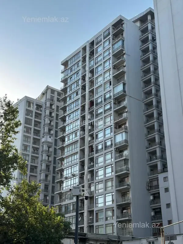 Satılır 3 otaqlı yeni tikili 139 m²