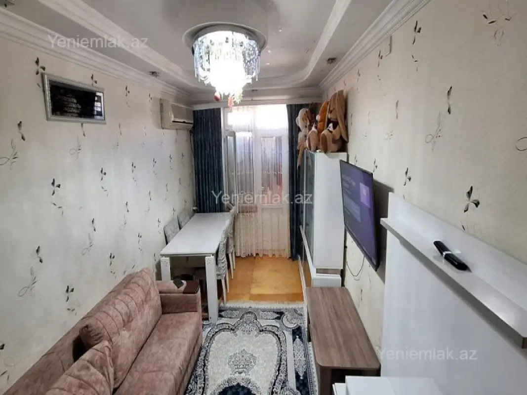 Satılır 2 otaqlı köhnə tikili 50 m²