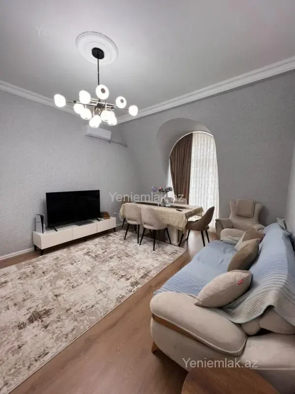 Satılır 3 otaqlı yeni tikili 135 m²