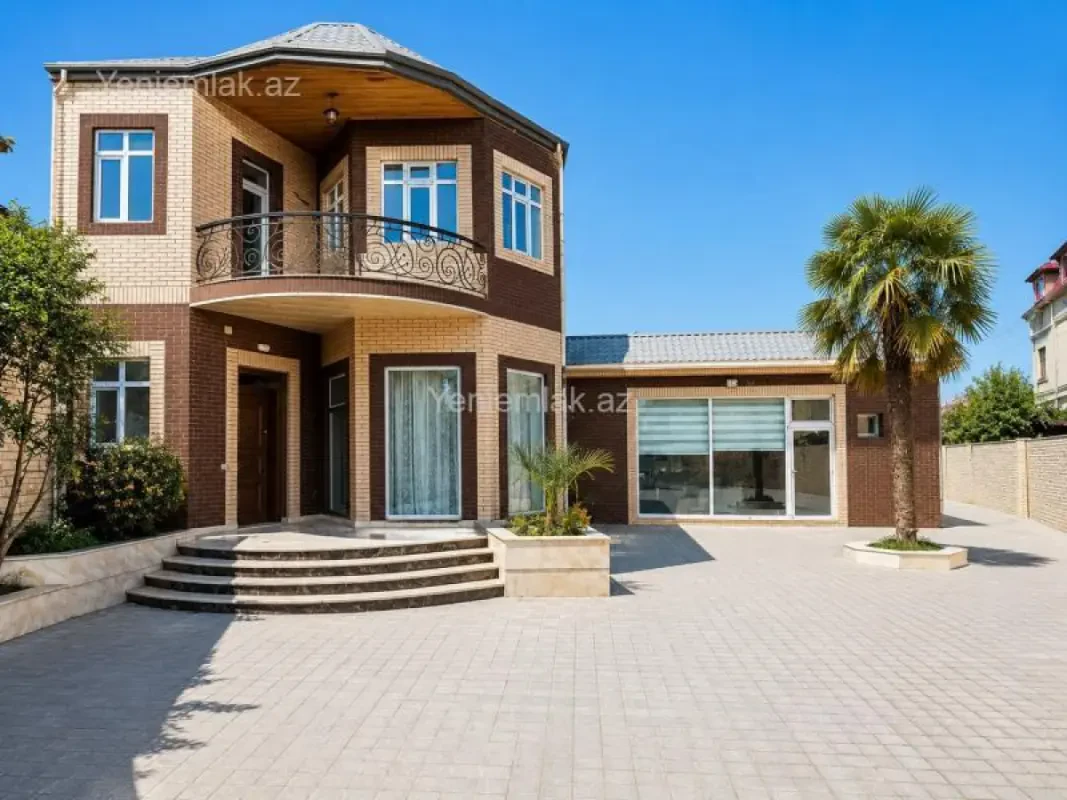Satılır 7 otaqlı həyət evi 340 m²