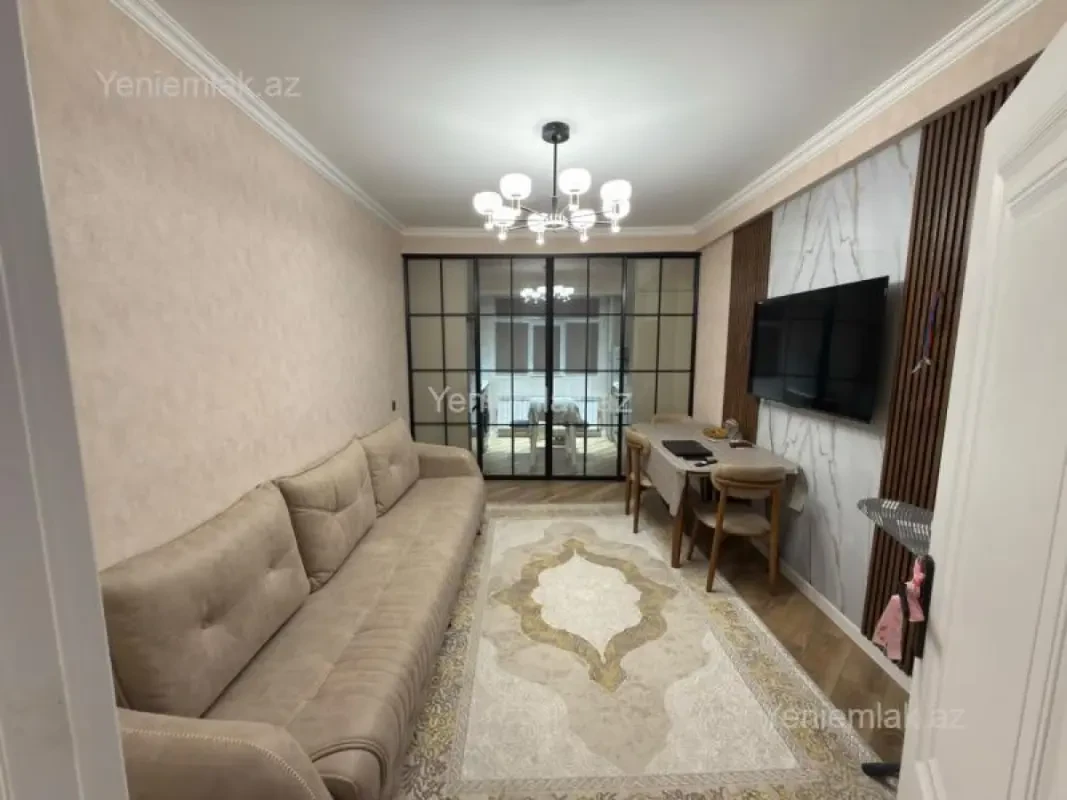 Satılır 2 otaqlı köhnə tikili 55 m²