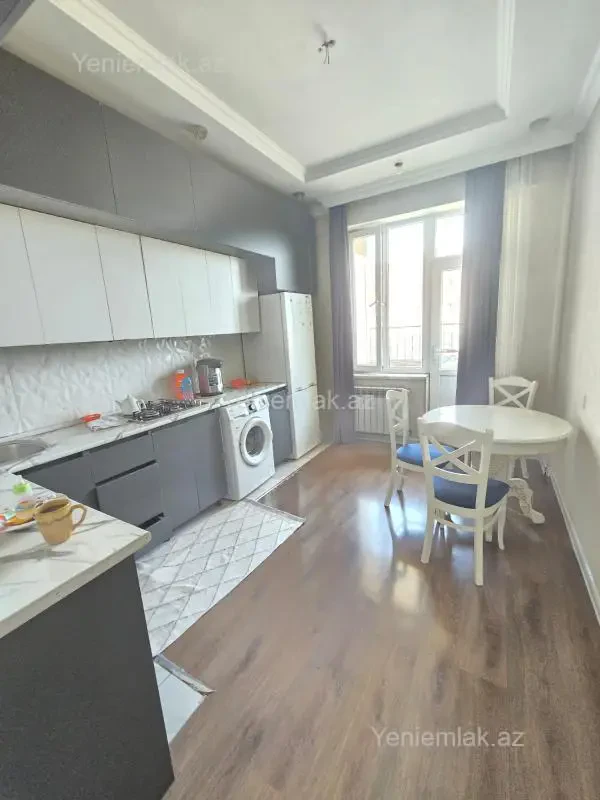 Satılır 4 otaqlı yeni tikili 89 m²