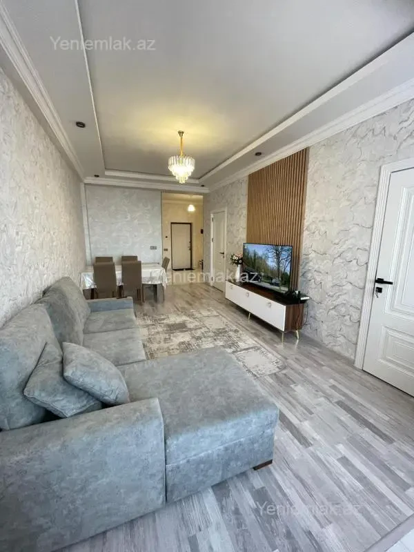 Satılır 3 otaqlı yeni tikili 70 m²